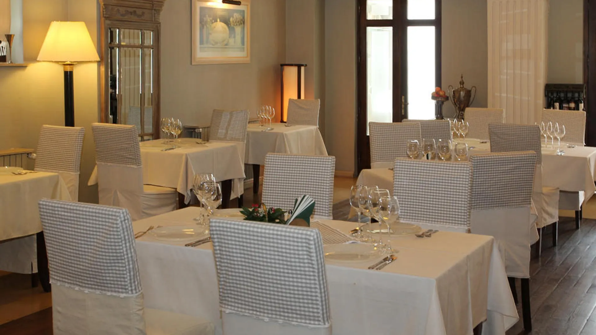 Aparthotel Arc De Triomphe Apartments Bucharest